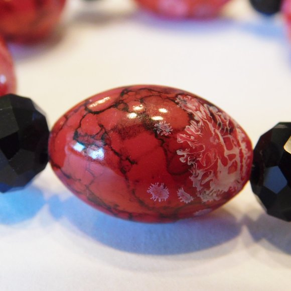 Handmade Burgundy & Black Glass Beaded Stretch Bracelet - 6.25" - Picture 3 of 3